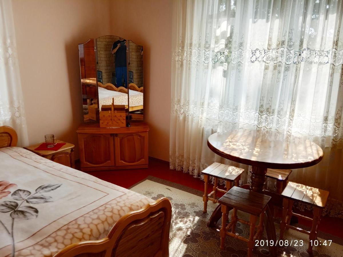 Bat'Kivska Hata Stari Kuty Extérieur photo
