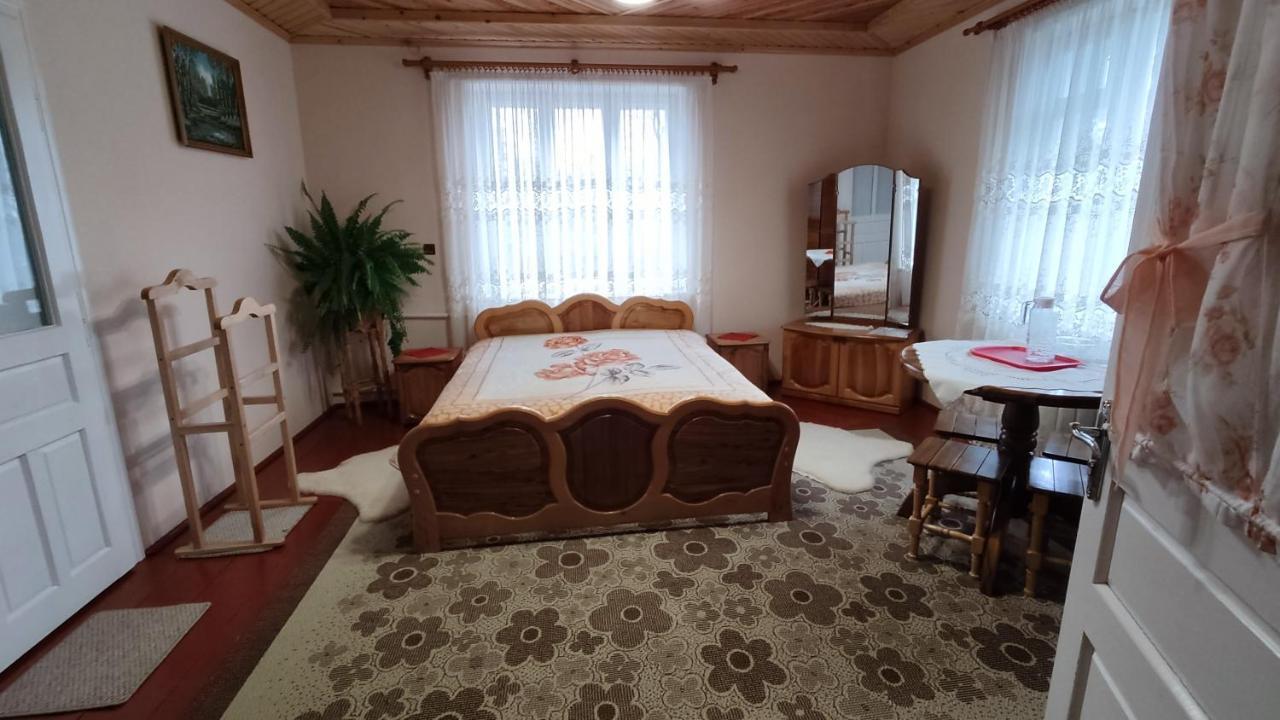 Bat'Kivska Hata Stari Kuty Extérieur photo