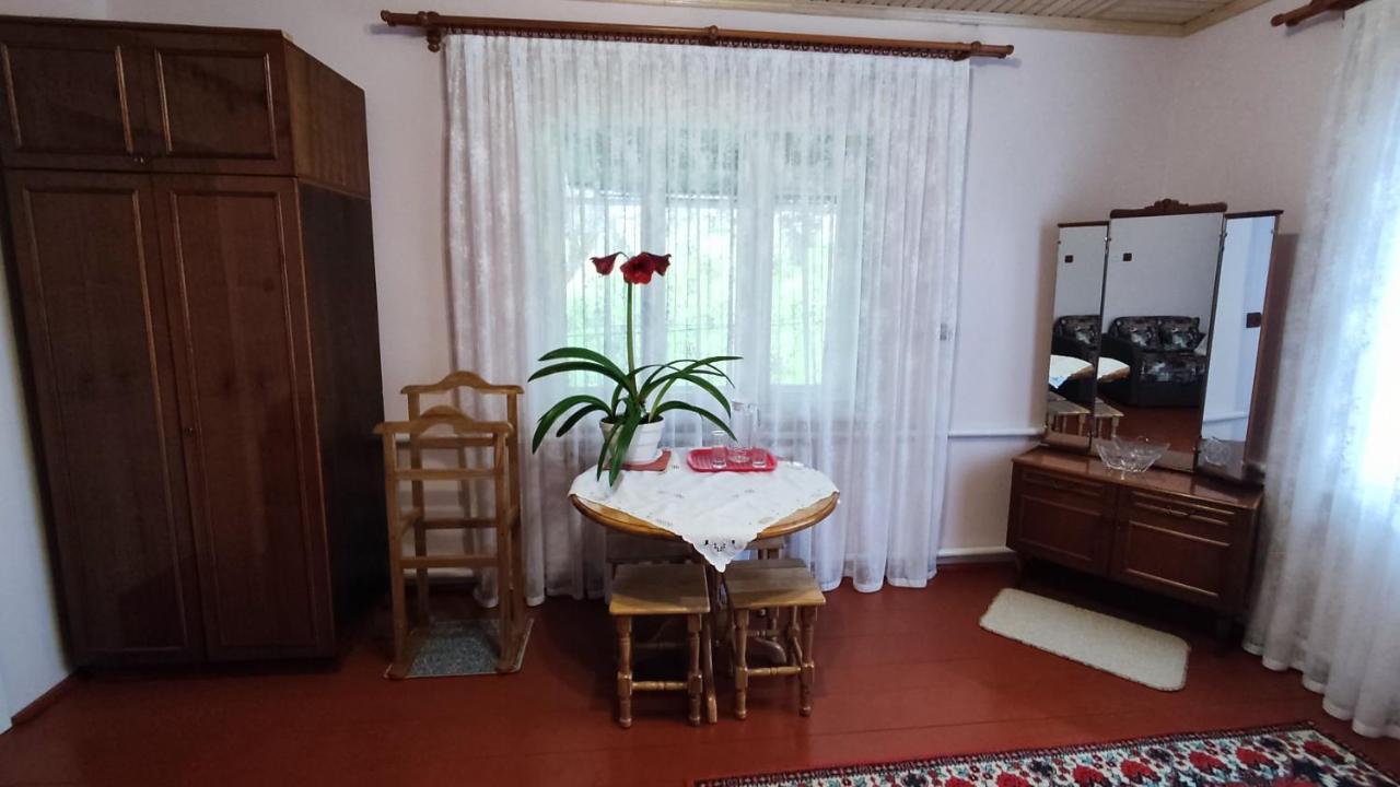 Bat'Kivska Hata Stari Kuty Extérieur photo